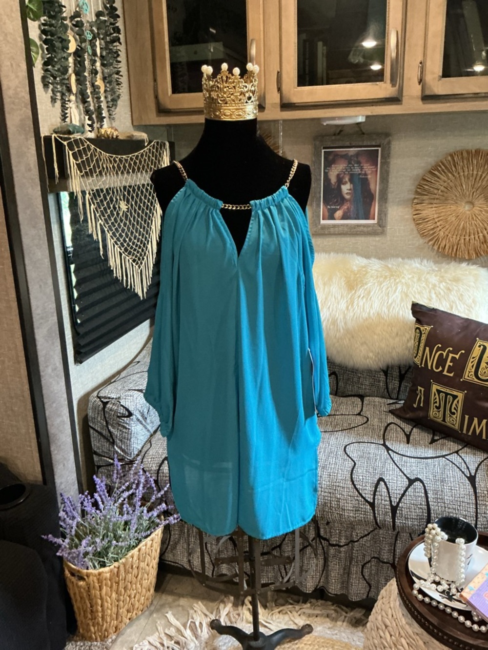Women’s Teal Cold-Shoulder Chain-Strap Top and pants M NWT